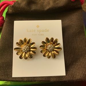 Kate Spade Dazzling daisies earrings
